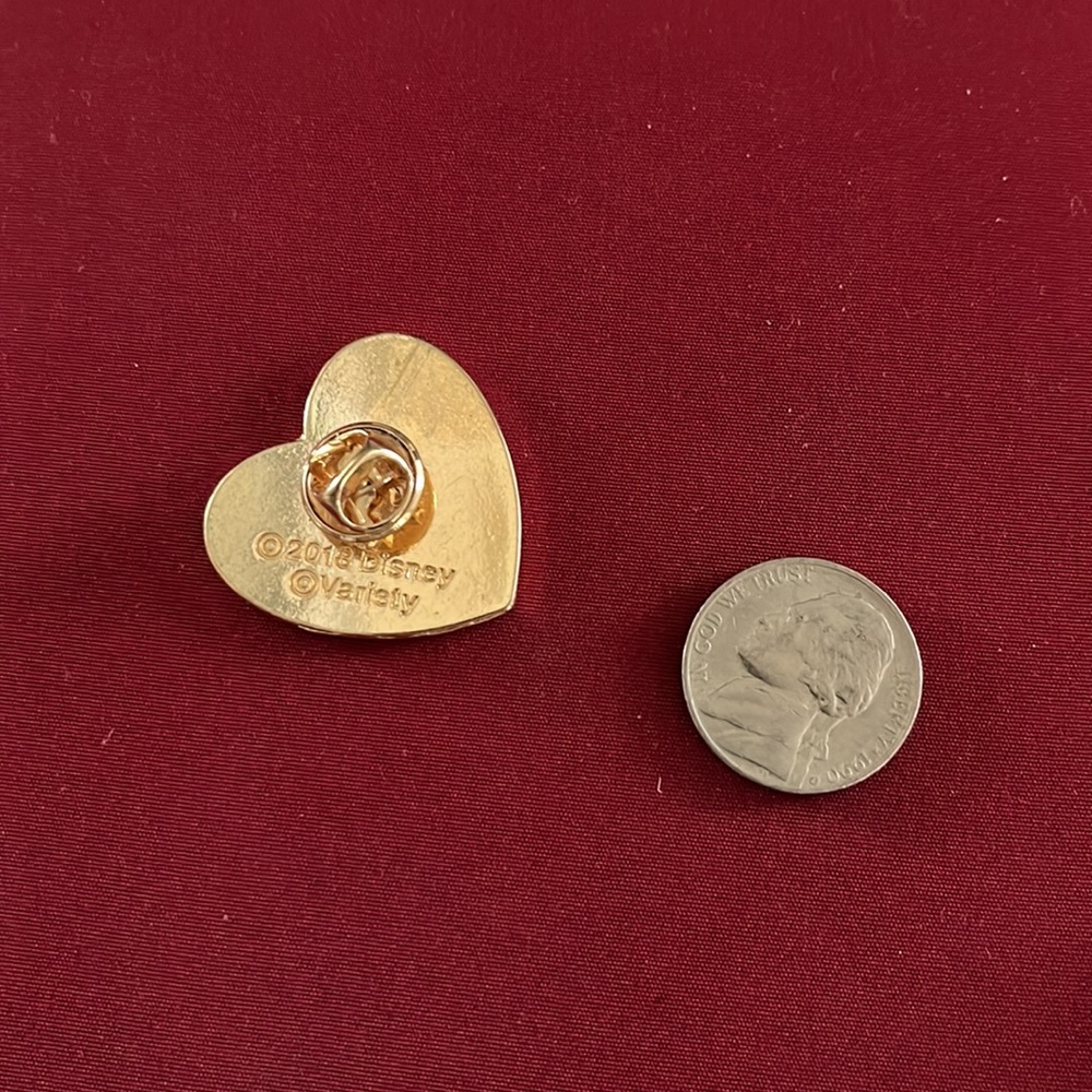 Mary Poppins Pin Gold - Picture 2 of 2